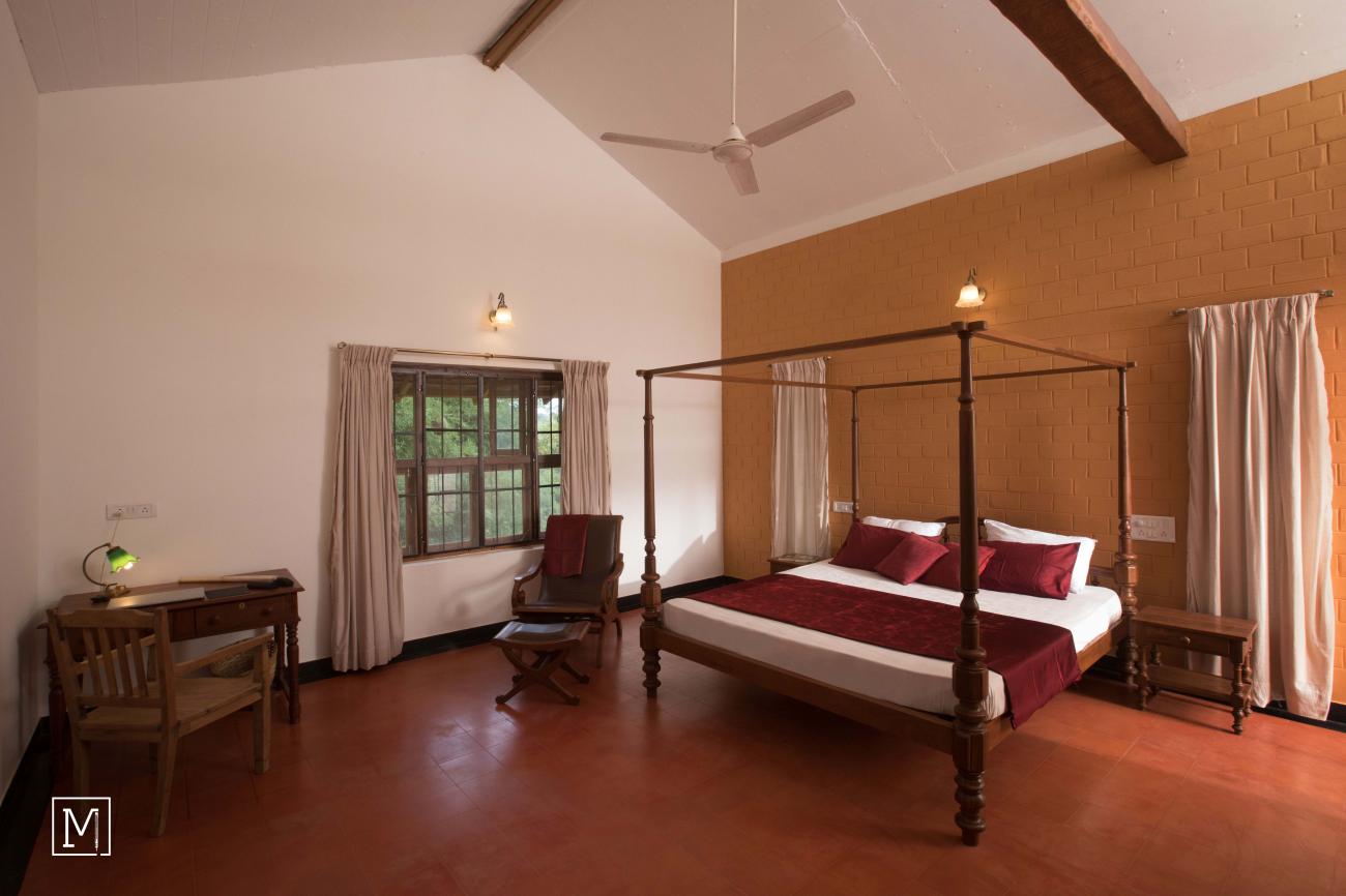 Ra Maram | Mud Architecture | Doddamanchi | Master Bedroom_07